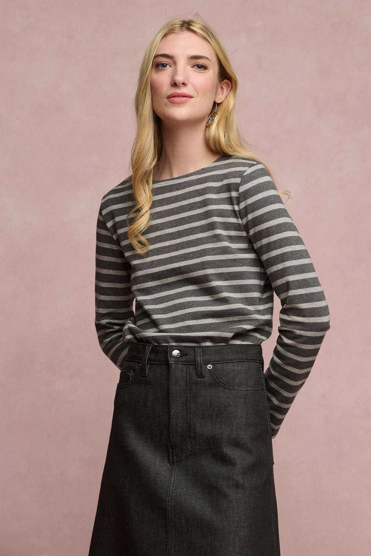 
            Knee up image of Bobbie skirt in black paired with charcoal Breton
