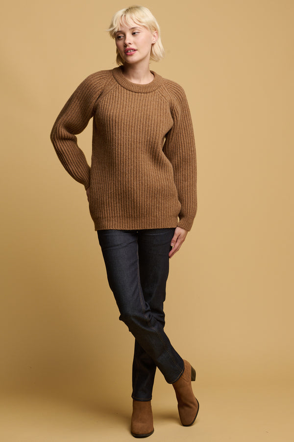 Women's Lambswool Fisherman Ribbed Jumper Dark Camel