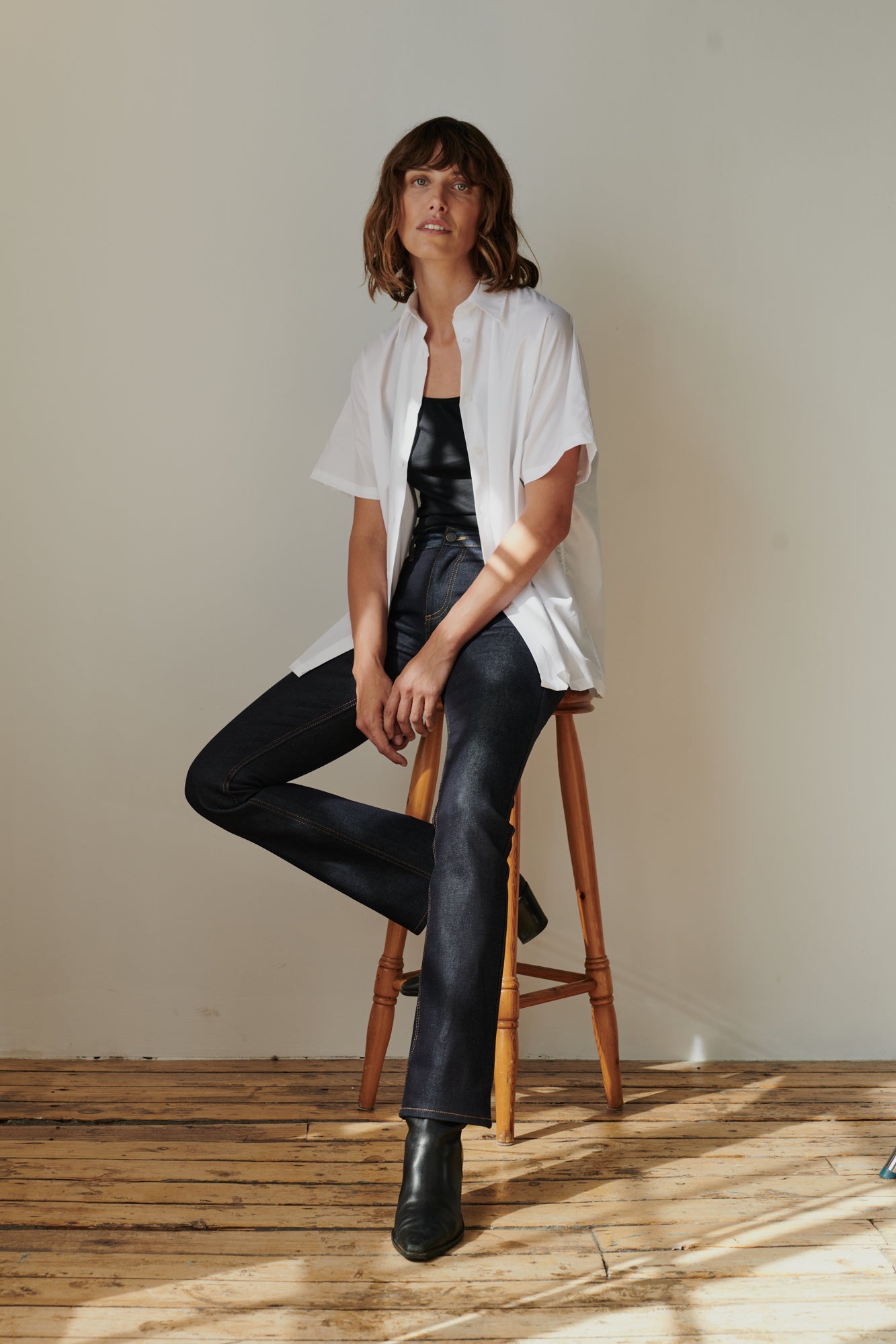 Women's Bootcut Leg Mid Rise Denim Jeans - Indigo