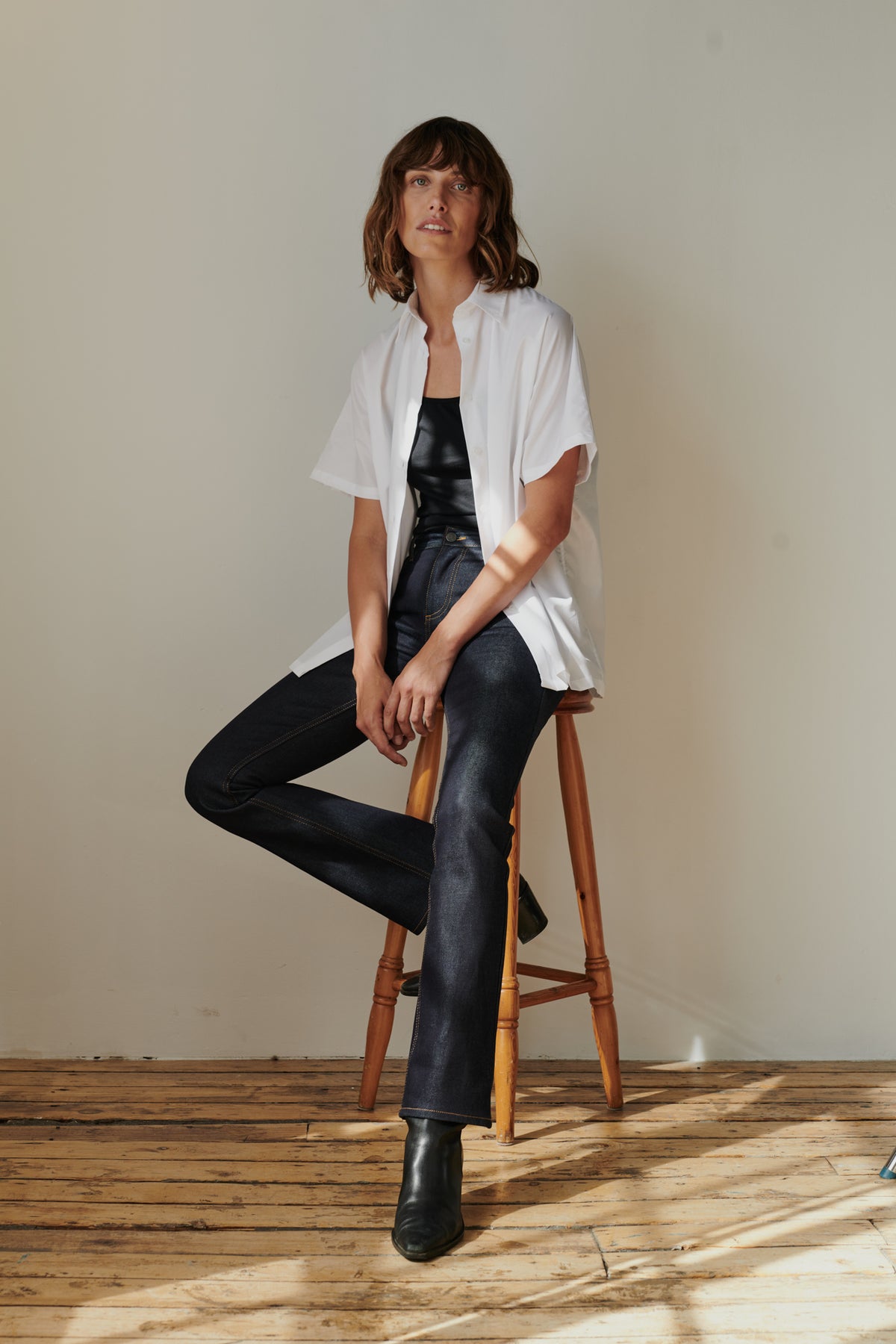 Women's Bootcut Leg Mid Rise Denim Jeans - Indigo