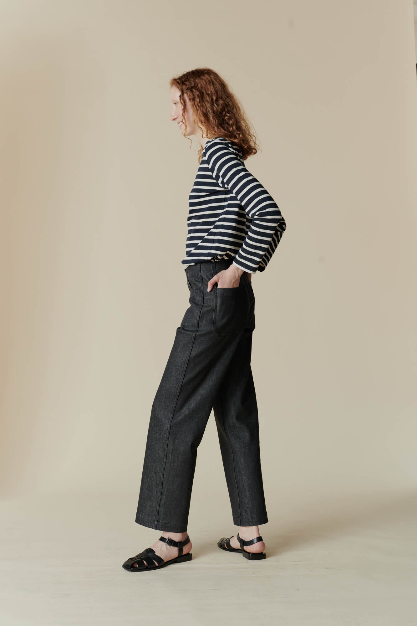 Female wearing work jean in black 