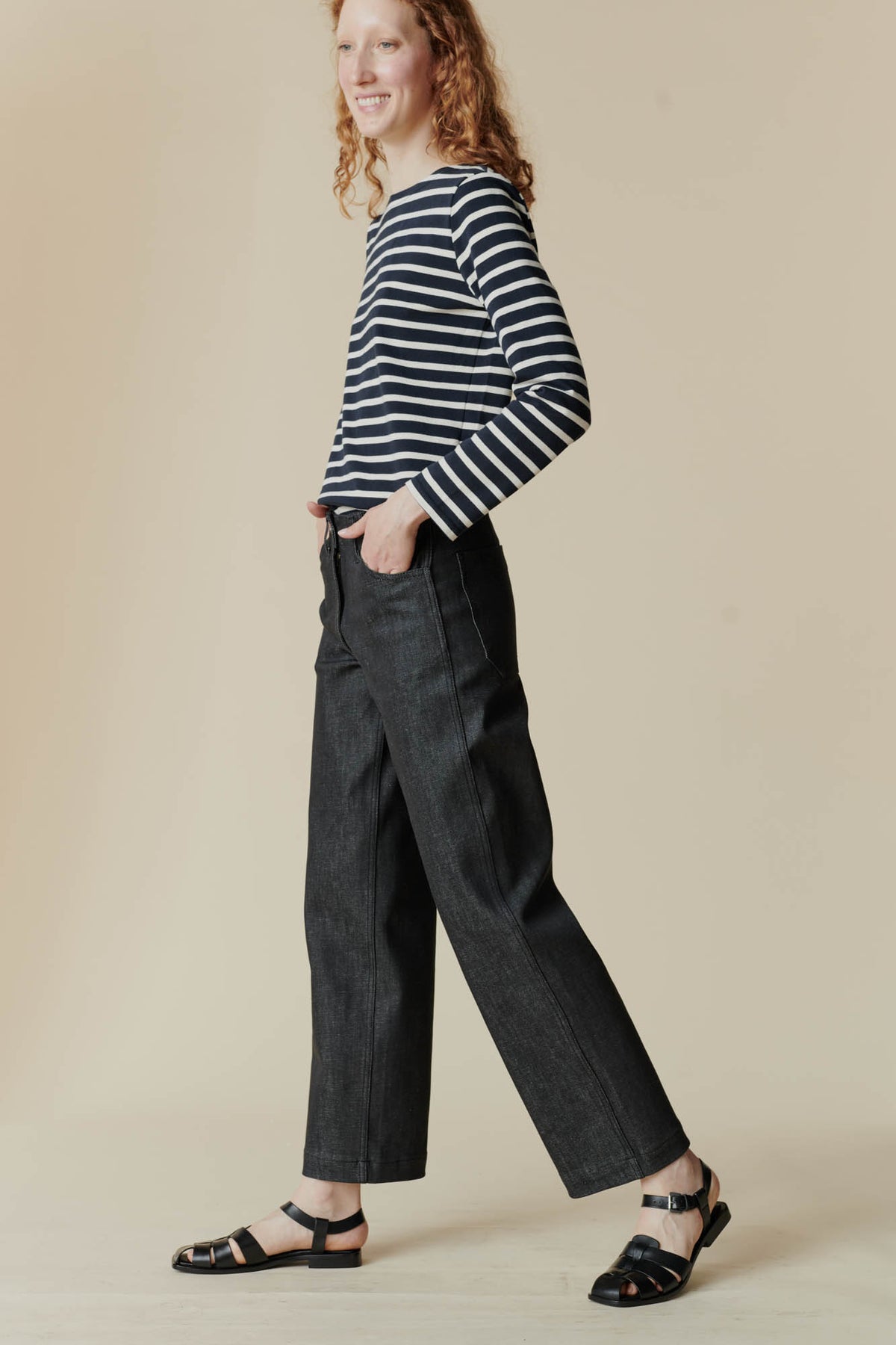 Female wearing work jean in black side