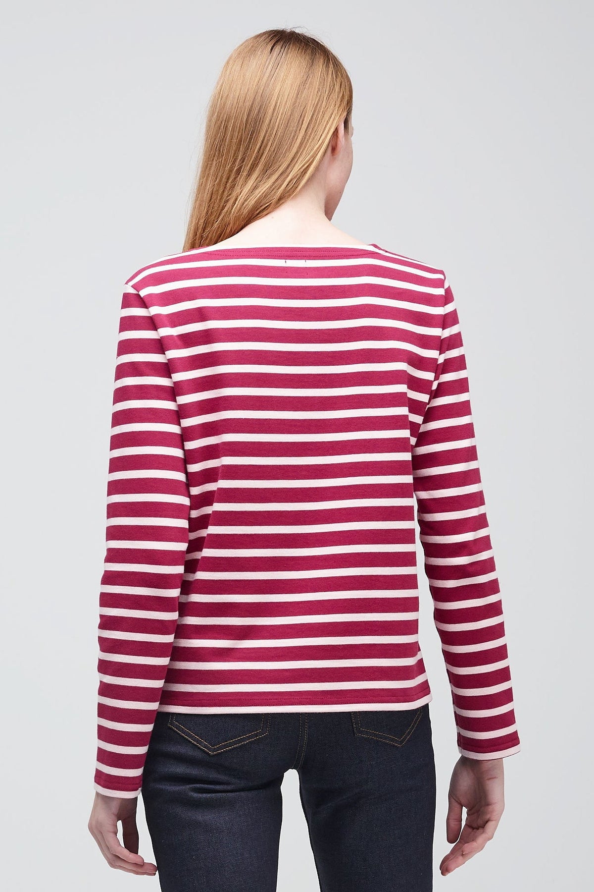 Female_Breton_Burgundy-Ecru_Back