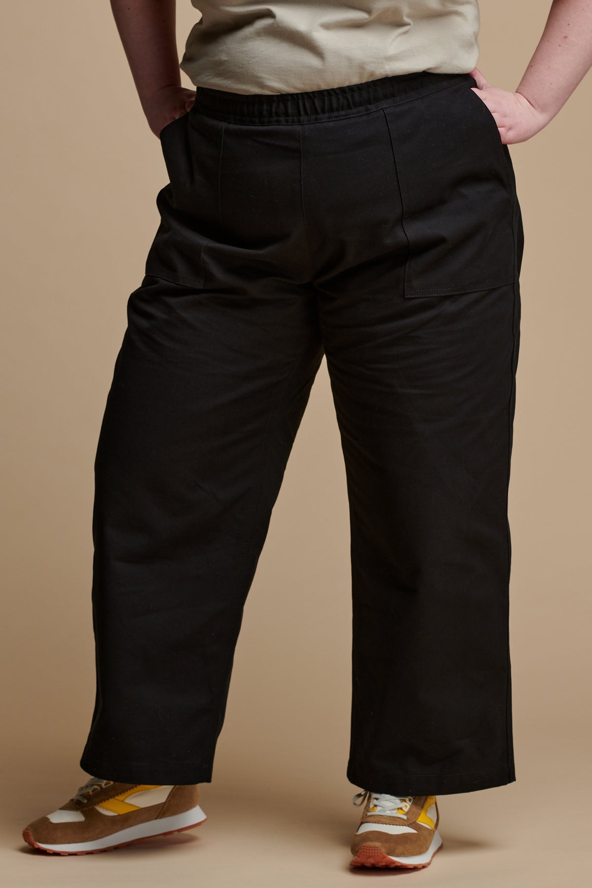 Camerawoman Drawstring Tapered Cotton Canvas Trousers - Black