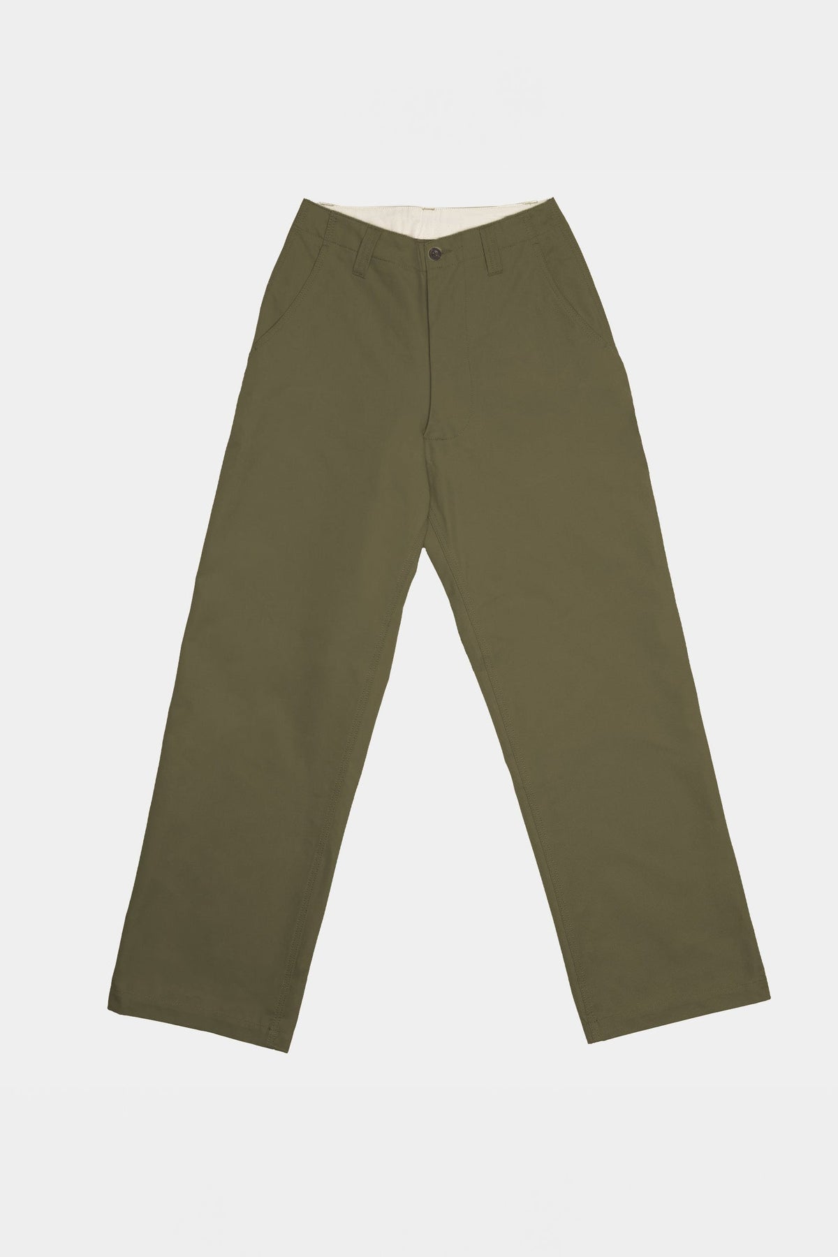 Flatlay of men's field trousers in olive.