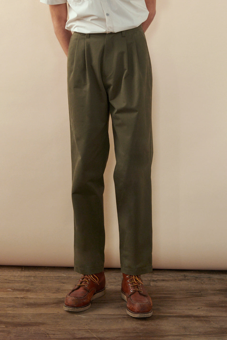 Men's Pleated Heavyweight 100% Cotton Twill Chinos - Olive