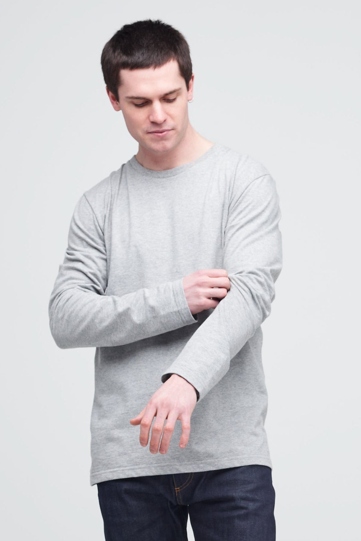 
                 Male_Long-Sleeve-T-Shirt_Grey_Marl_Front-Untucked