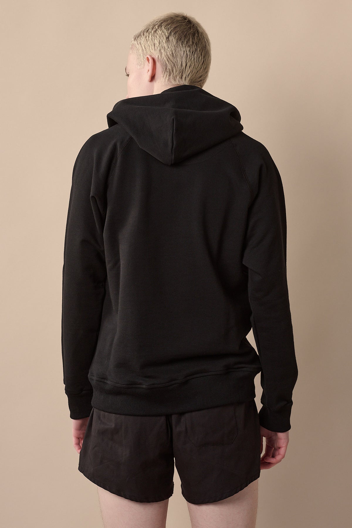 
            Men&#39;s Raglan Hooded Sweatshirt Plastic Free - Black