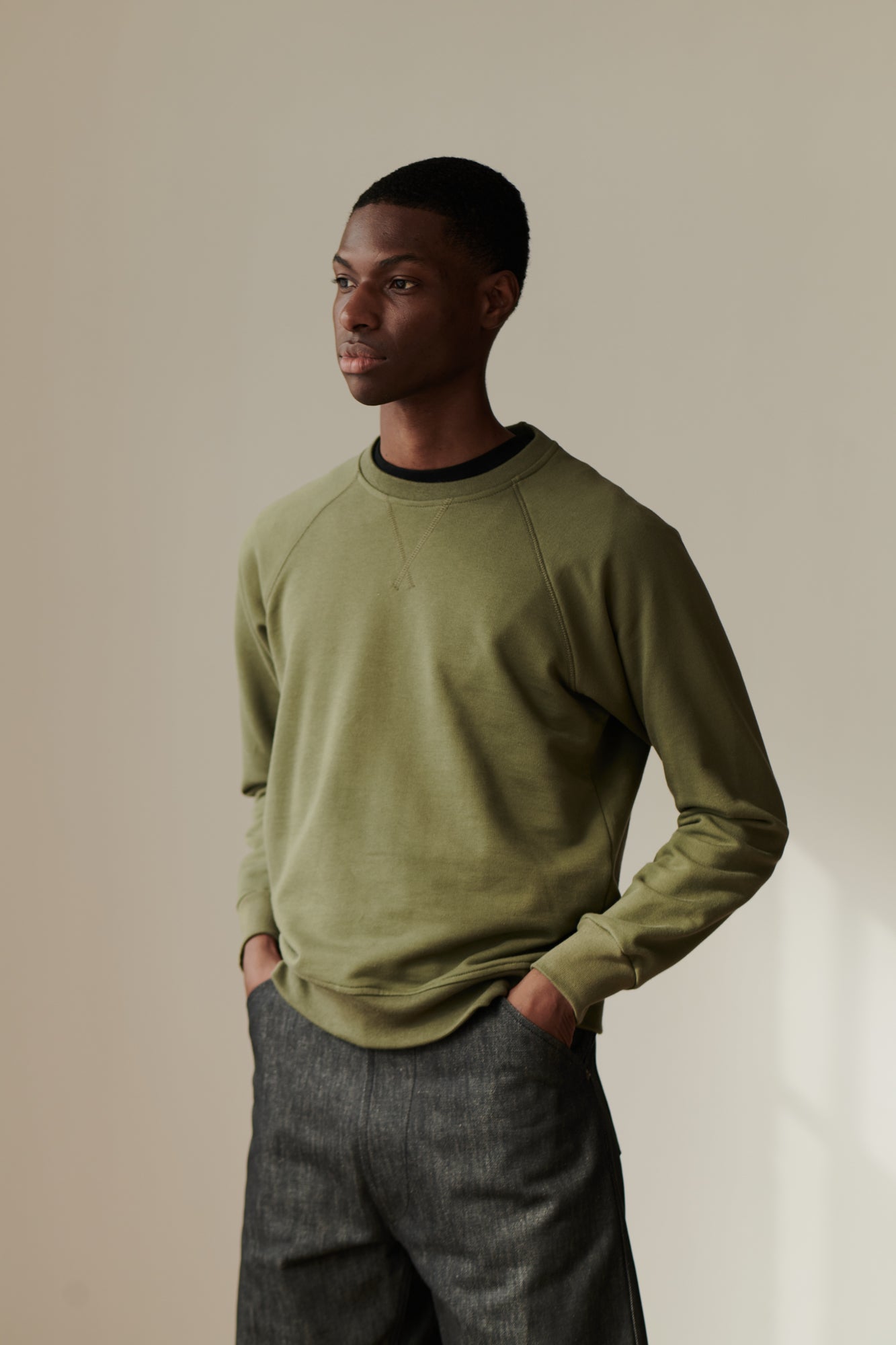 Men's Raglan Sweatshirt - Olive - Community Clothing