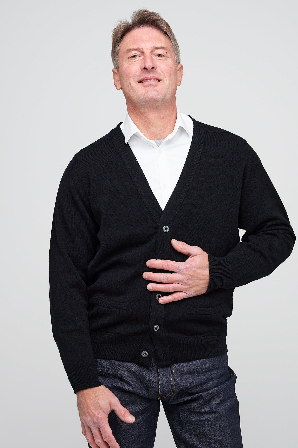 
            Men&#39;s Lambswool Cardigan - Black